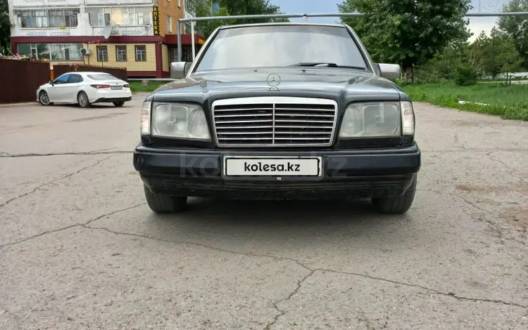 Mercedes-Benz E 220 1994 годаfor1 700 000 тг. в Атбасар