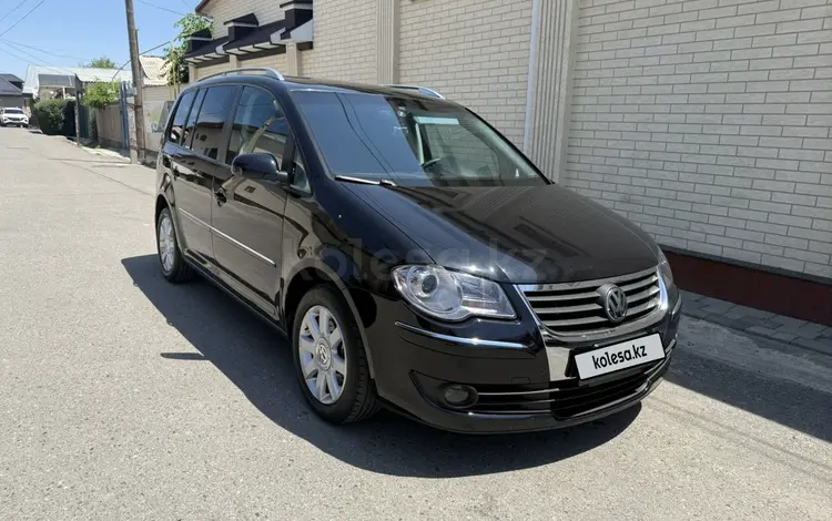 Volkswagen Touran 2010 года за 4 200 000 тг. в Тараз