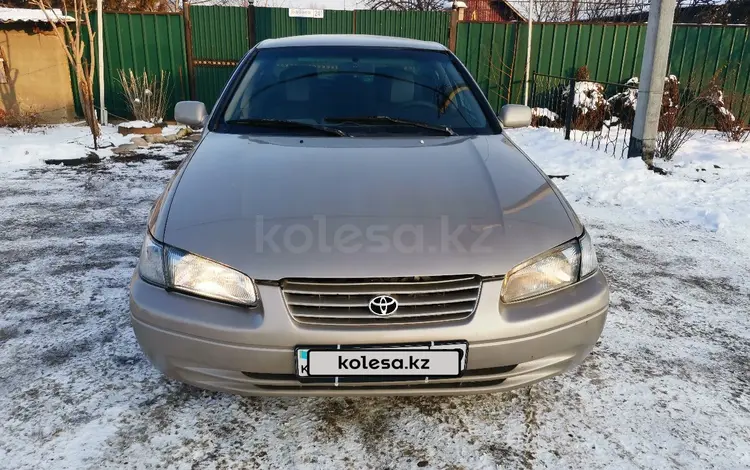 Toyota Camry 1998 годаfor2 700 000 тг. в Алматы