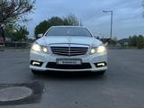 Mercedes-Benz E 200 2011 годаүшін7 500 000 тг. в Алматы – фото 2