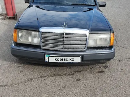 Mercedes-Benz E 230 1992 года за 2 300 000 тг. в Шымкент – фото 20