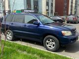 Toyota Highlander 2005 года за 6 500 000 тг. в Алматы – фото 2