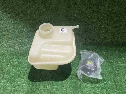 Бачок расширительный ниссан кашкай 2008. Бачок расширительный manover mr8823177. Расширительный бачок кашкай j10 2. Расширительный бачок ниссан кашкай j11. Расширительный бачок ниссан кашкай j10.