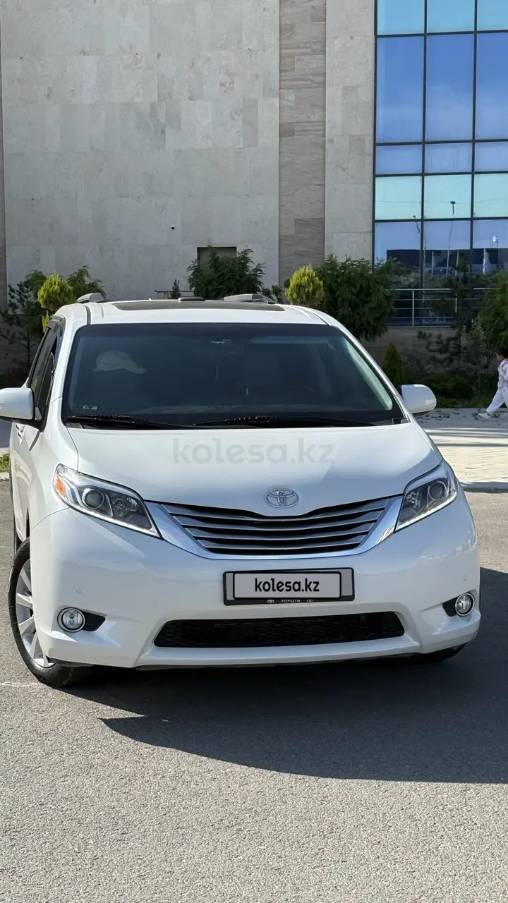 Toyota Sienna, 2015