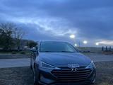 Hyundai Elantra 2018 года за 6 500 000 тг. в Актау – фото 2