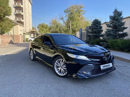 Toyota Camry 2019 года за 15 900 000 тг. в Шымкент – фото 21