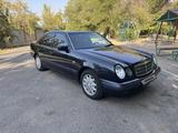 Mercedes-Benz E 280 1996 года за 3 200 000 тг. в Тараз – фото 2