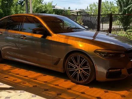 BMW 540 2017 года за 21 000 000 тг. в Алматы – фото 3
