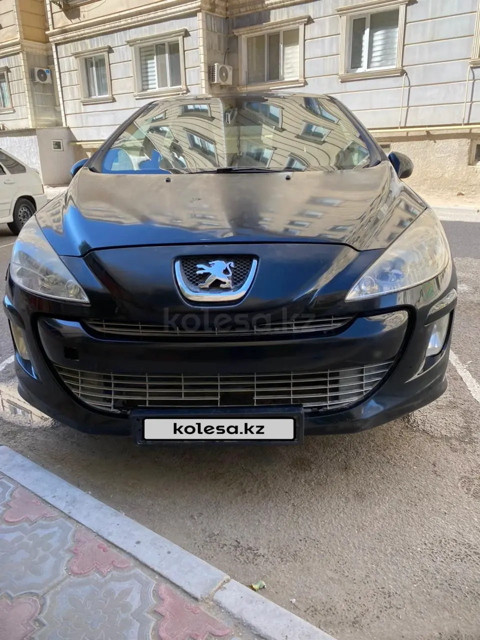Peugeot 308, 2011