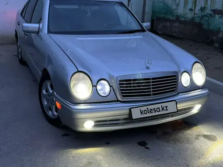 Mercedes-Benz E 420 1997 года за 4 200 000 тг. в Актау