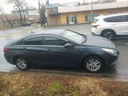 Hyundai Sonata 2010 года за 4 300 000 тг. в Шымкент – фото 2