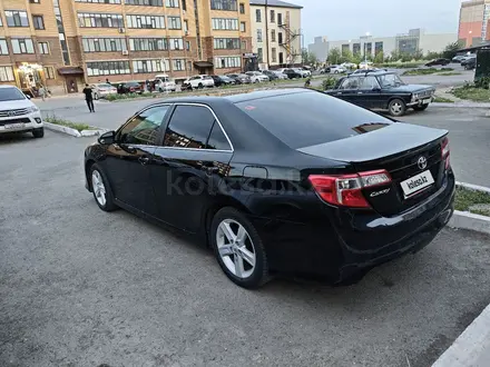 Toyota Camry 2014 года за 5 300 000 тг. в Уральск – фото 4