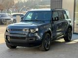 Land Rover Defender X-Dynamic SE 2025 года за 82 850 000 тг. в Алматы