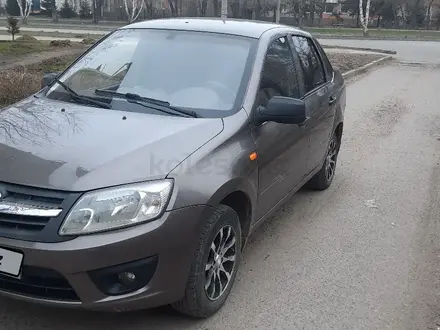 ВАЗ (Lada) Granta 2190 2015 года за 3 500 000 тг. в Усть-Каменогорск – фото 4