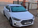 Hyundai Elantra 2018 годаfor8 100 000 тг. в Атырау – фото 3