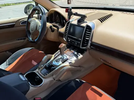 Porsche Cayenne 2013 года за 15 000 000 тг. в Алматы – фото 16