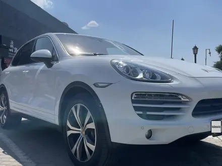Porsche Cayenne 2013 года за 15 000 000 тг. в Алматы – фото 23