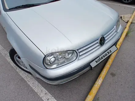 Volkswagen Golf 1999 года за 2 150 000 тг. в Алматы – фото 2