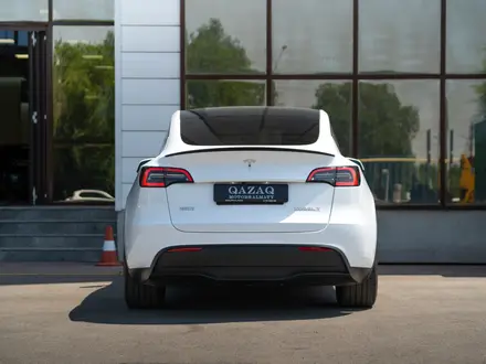 Tesla Model Y 2022 года за 14 500 000 тг. в Алматы – фото 17