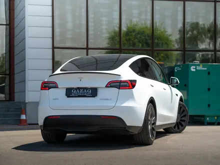Tesla Model Y 2022 года за 14 500 000 тг. в Алматы – фото 18
