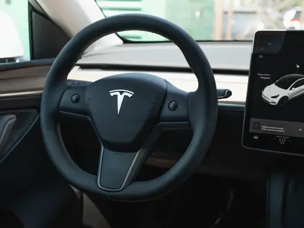 Tesla Model Y 2022 года за 14 500 000 тг. в Алматы – фото 9