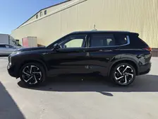 Mitsubishi Outlander, 2023