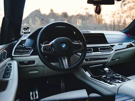 BMW X5 2019 года за 35 000 000 тг. в Алматы – фото 19
