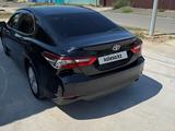 Toyota Camry 2023 года за 16 500 000 тг. в Алматы – фото 4