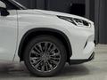 Toyota Highlander Luxe 2026 года за 27 100 000 тг. в Алматы – фото 6