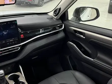 Toyota Highlander Luxe 2026 года за 28 100 000 тг. в Алматы – фото 19