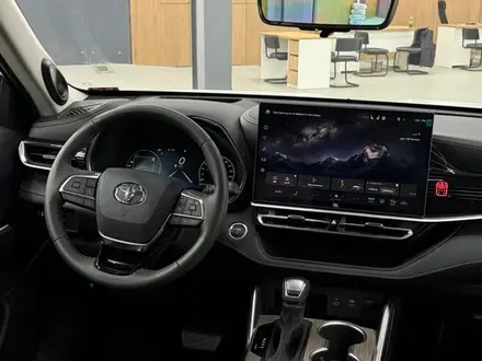 Toyota Highlander Luxe 2026 года за 28 100 000 тг. в Алматы – фото 17