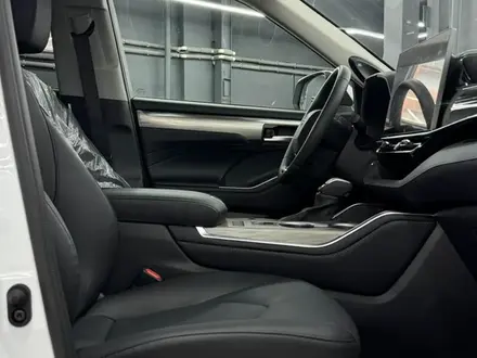 Toyota Highlander Luxe 2026 года за 28 100 000 тг. в Алматы – фото 13