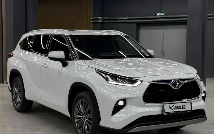 Toyota Highlander Luxe 2026 года за 27 100 000 тг. в Алматы