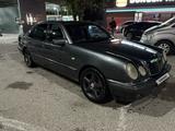 Mercedes-Benz E 230 1995 года за 1 850 000 тг. в Шымкент – фото 3