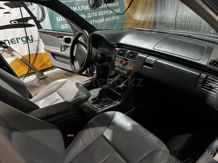 Mercedes-Benz E 230 1995 года за 1 850 000 тг. в Шымкент – фото 9