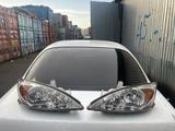 Тойота Камри 30 привозной передний фара есть оригинал состояние идеальное за 100 000 тг. в Алматы – фото 3
