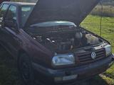 Volkswagen Vento 1994 года за 4 450 тг. в Актобе – фото 4