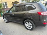 Hyundai Santa Fe 2011 годаүшін7 200 000 тг. в Актау – фото 3