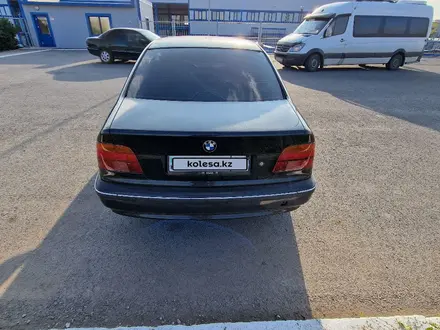 BMW 523 1996 года за 2 700 000 тг. в Караганда – фото 3