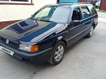 Volkswagen Passat 1990 года за 1 250 000 тг. в Алматы
