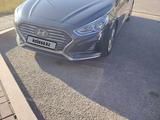 Hyundai Sonata 2017 года за 9 000 000 тг. в Астана
