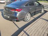 Hyundai Sonata 2017 года за 9 000 000 тг. в Астана – фото 2