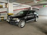 Volkswagen Touareg 2005 года за 5 073 000 тг. в Алматы