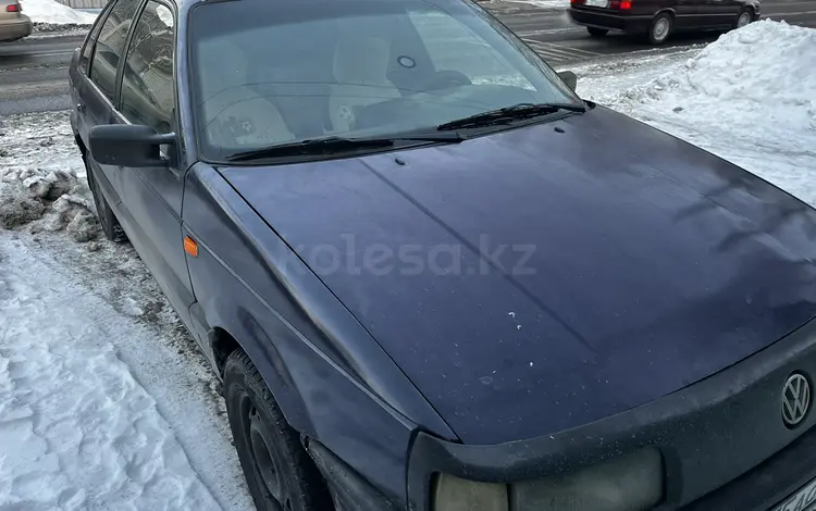 Volkswagen Passat 1993 годаүшін1 100 000 тг. в Алматы