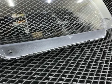 Стекло Фары Бмв Е90/BMW E90 за 15 000 тг. в Астана – фото 7