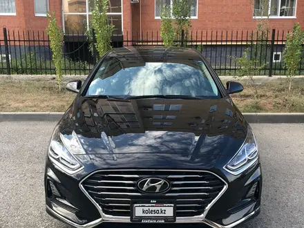 Hyundai Sonata 2018 года за 10 000 000 тг. в Астана – фото 2