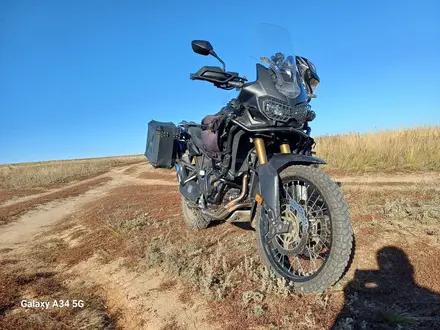 Honda  Africa Twin CRF 1000L/1100L 2019 года за 4 500 000 тг. в Кокшетау