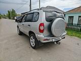 Chevrolet Niva 2002 года за 1 370 000 тг. в Кокшетау – фото 2