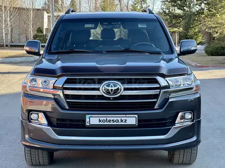 Toyota Land Cruiser 2019 года за 41 000 000 тг. в Караганда