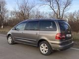 Volkswagen Sharan 2008 года за 1 500 000 тг. в Уральск – фото 3